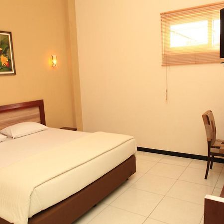 Arya Graha Semarang Exterior foto