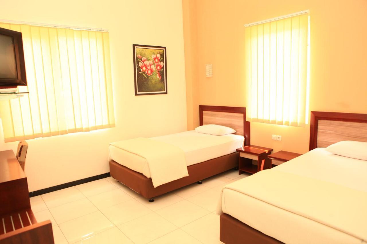 Arya Graha Semarang Exterior foto