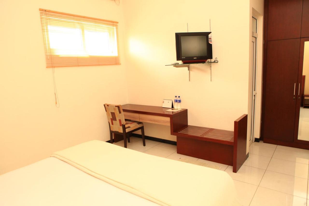 Arya Graha Semarang Exterior foto