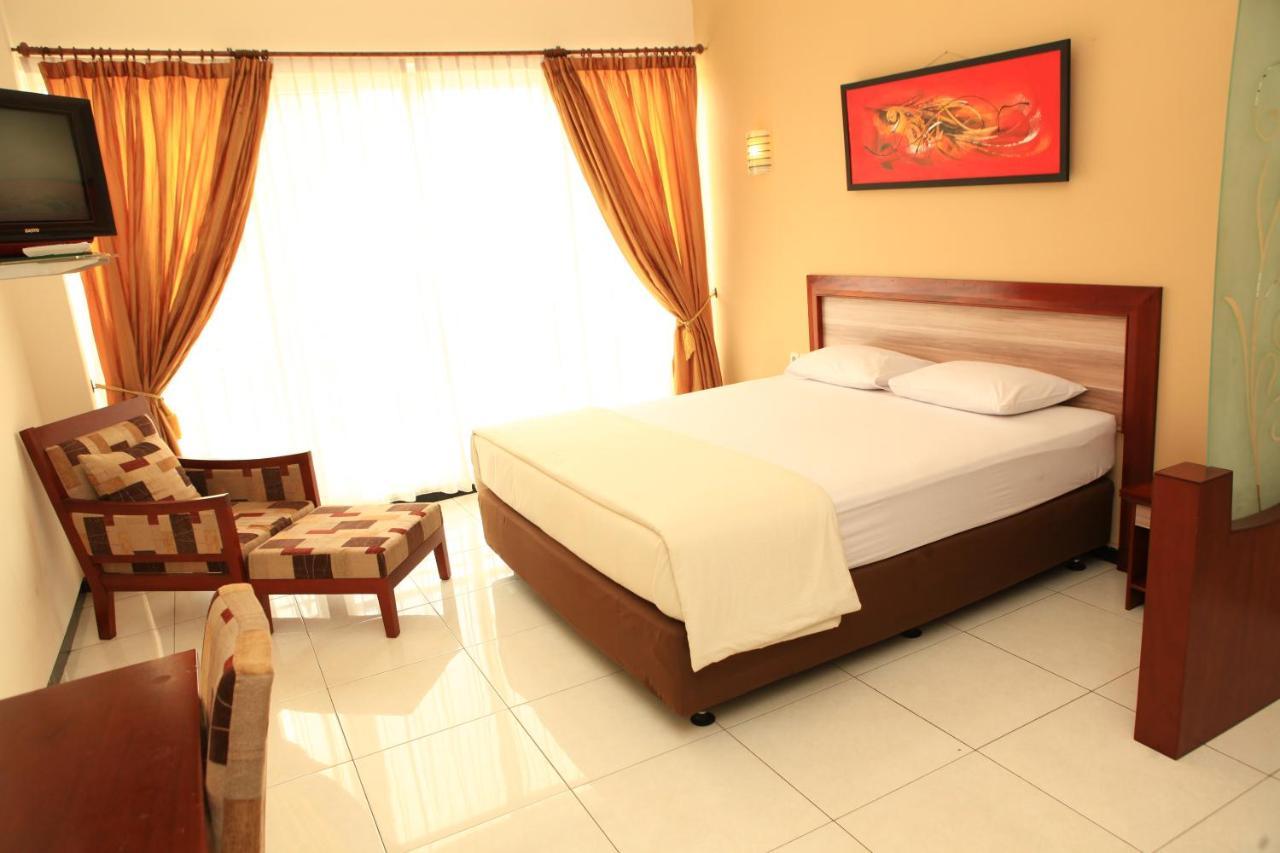 Arya Graha Semarang Exterior foto