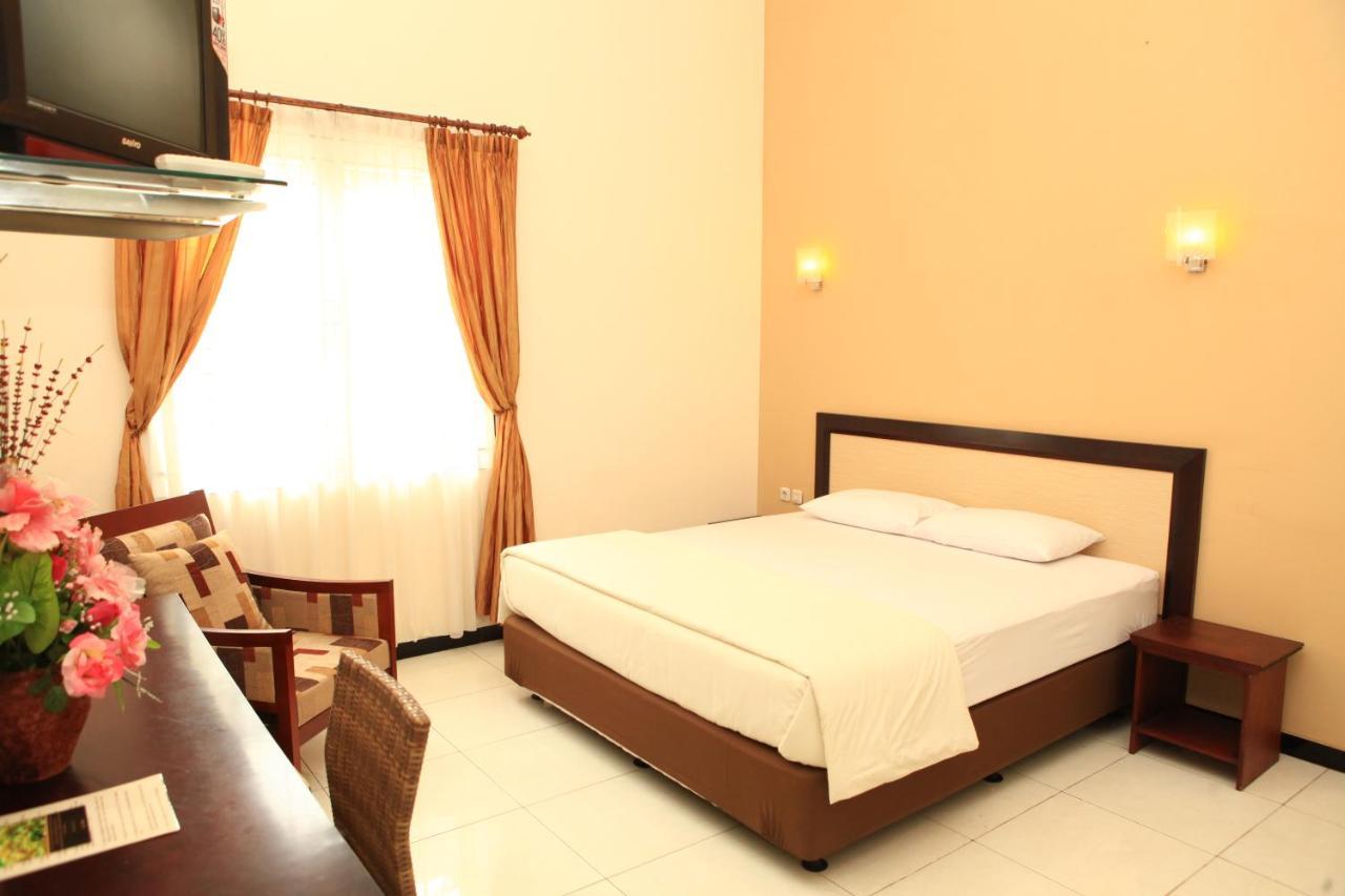 Arya Graha Semarang Exterior foto