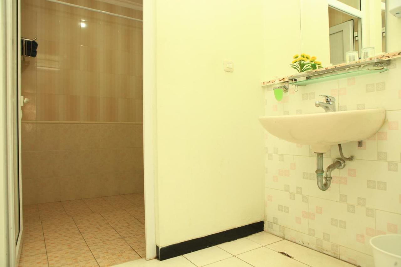 Arya Graha Semarang Exterior foto