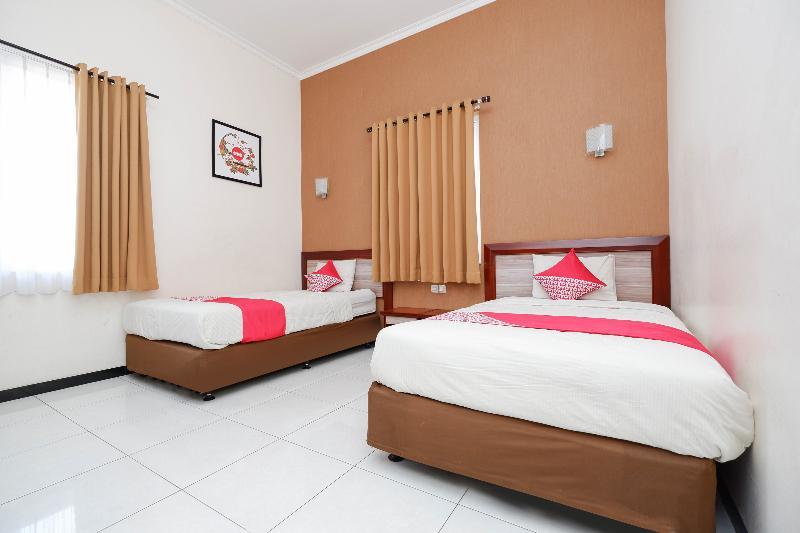Arya Graha Semarang Exterior foto