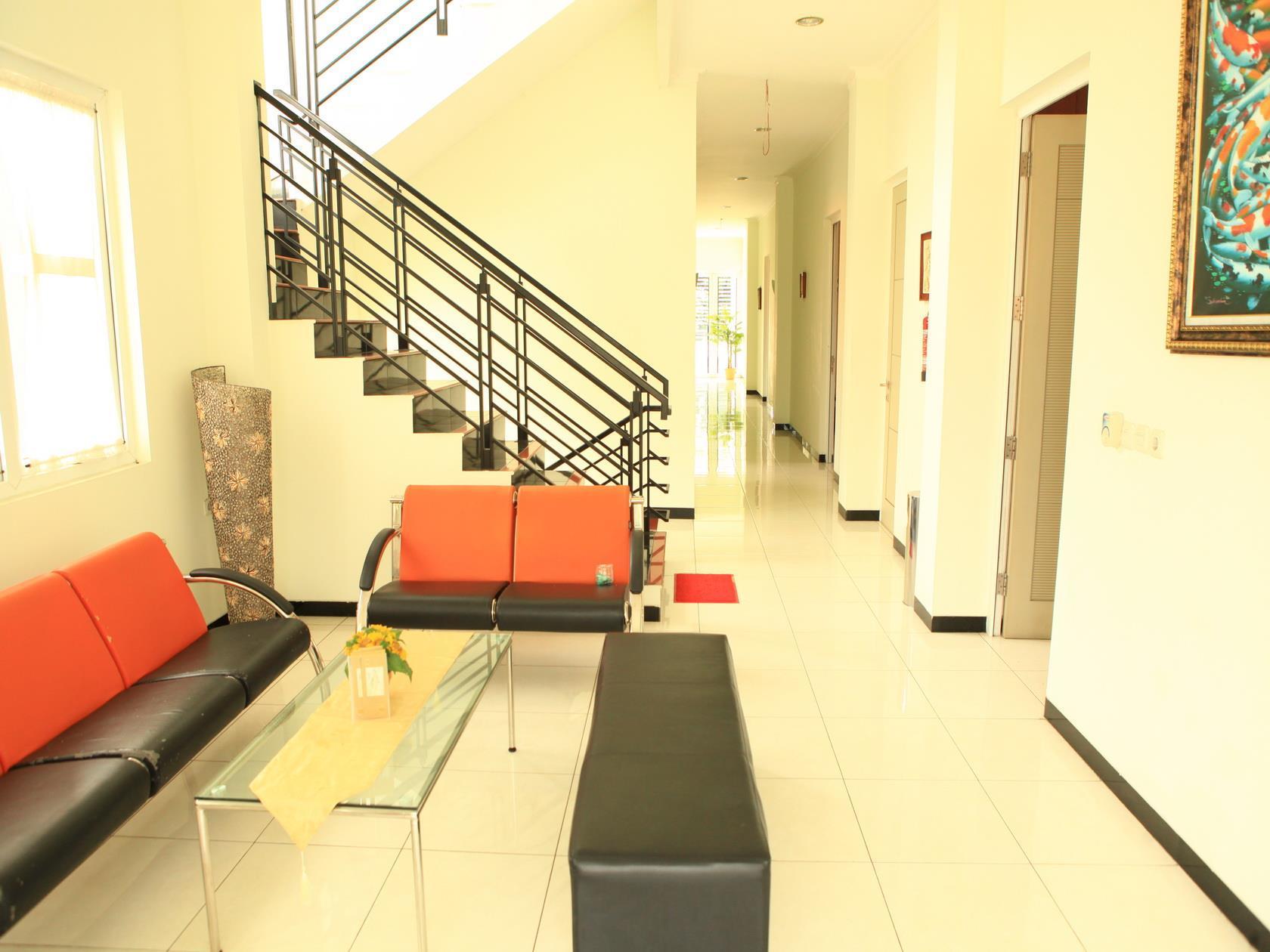 Arya Graha Semarang Exterior foto