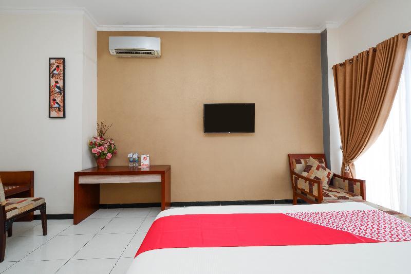Arya Graha Semarang Exterior foto