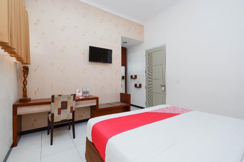 Arya Graha Semarang Exterior foto