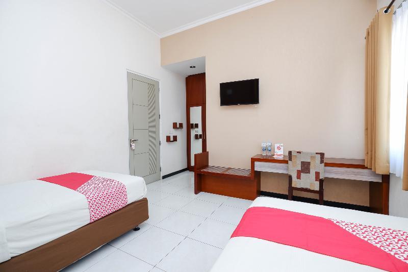 Arya Graha Semarang Exterior foto